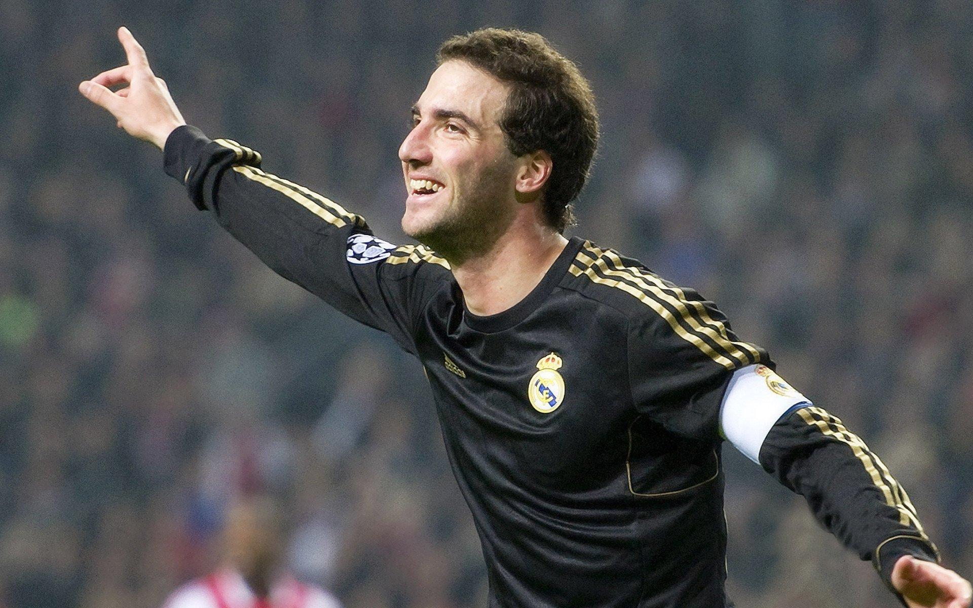 豪门争抢身价超半亿，保级队边锋如何逆袭成转会市场香饽饽？